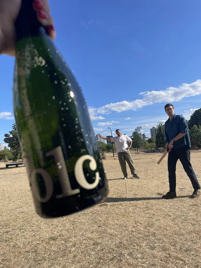 Folc sparkling rosé at a game of cricket in the park